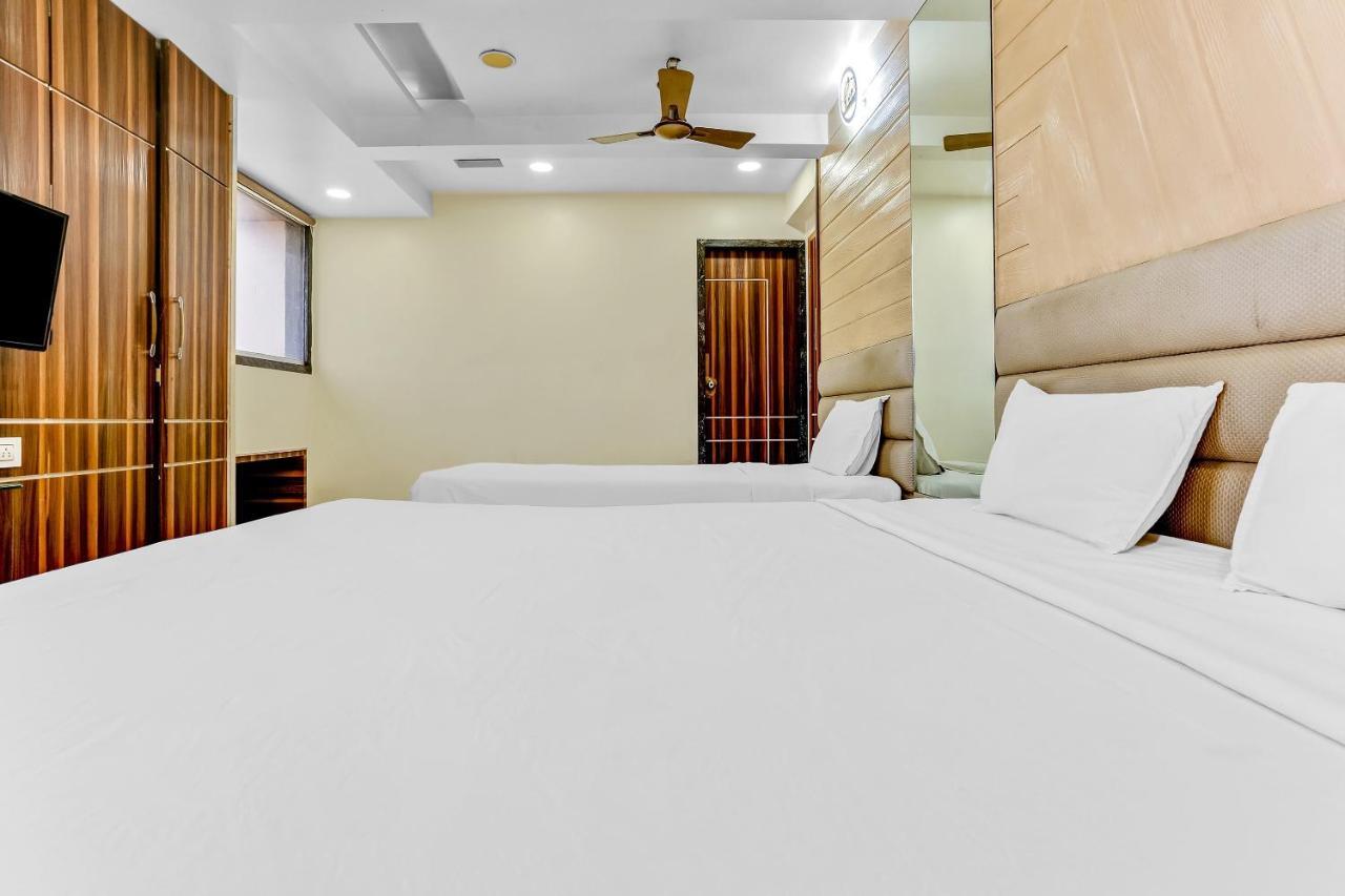 Hotel Capital O 84079 Falcon